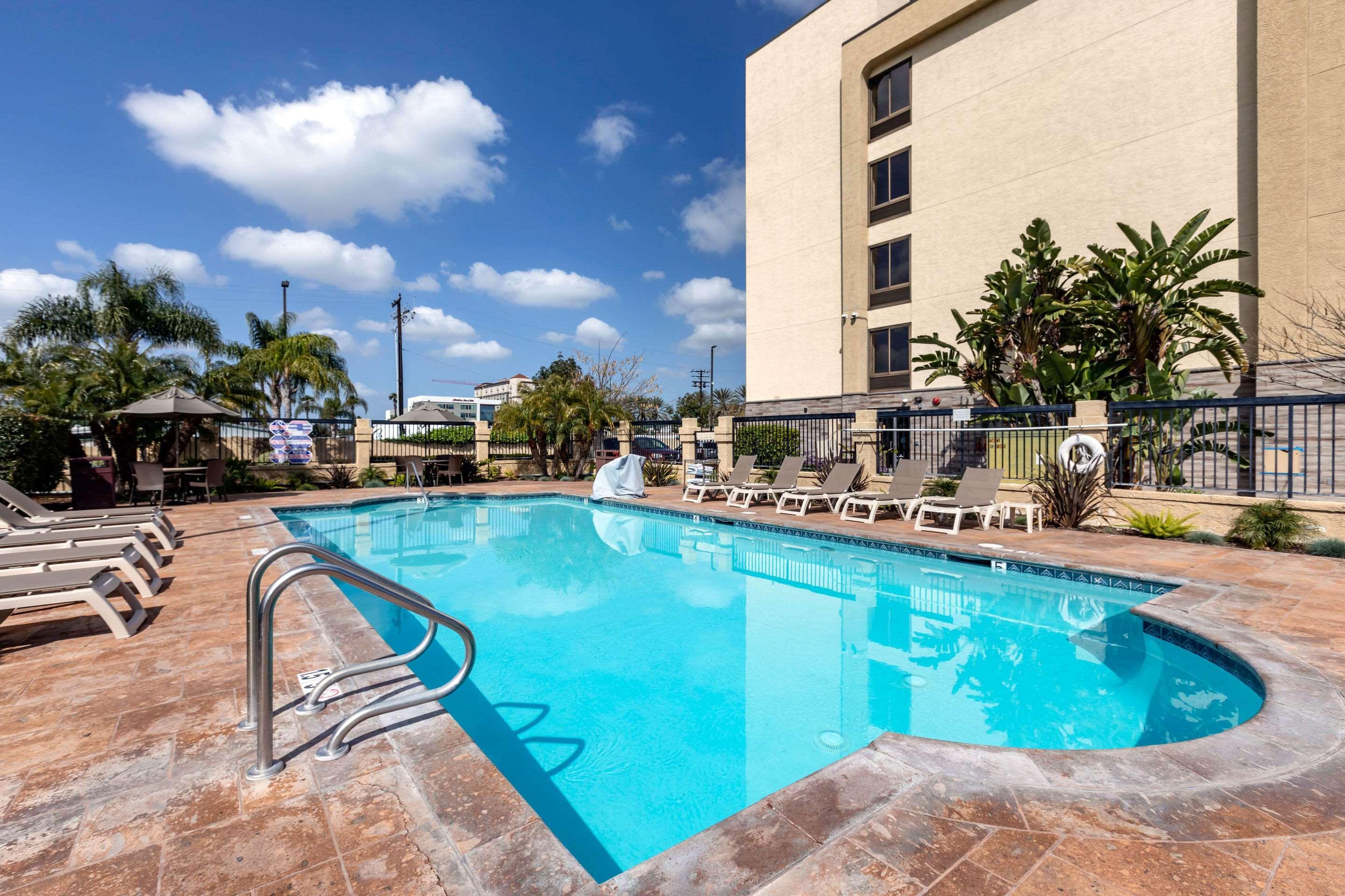 Comfort Inn Anaheim Resort Extérieur photo